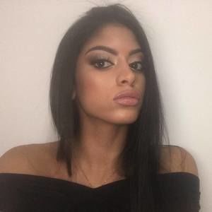 Meet your Posher, Ariana